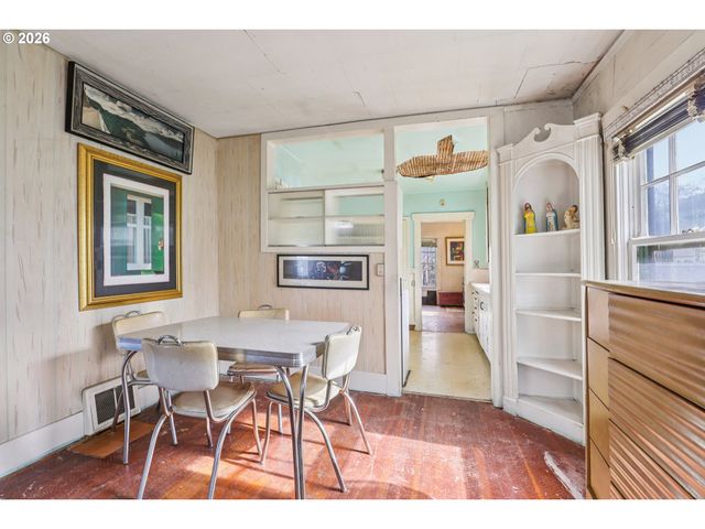 6310 Se 72ND Ave, Portland, OR 97206