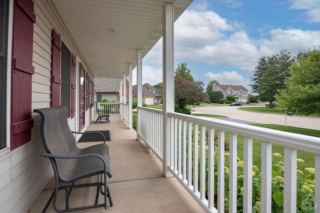 141 Mary Hamsmith Court, Sycamore, IL 60178