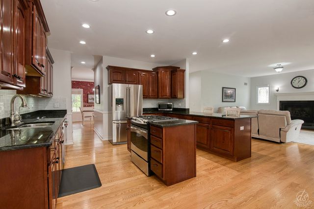 141 Mary Hamsmith Court, Sycamore, IL 60178