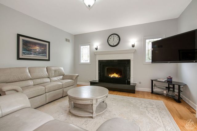 141 Mary Hamsmith Court, Sycamore, IL 60178
