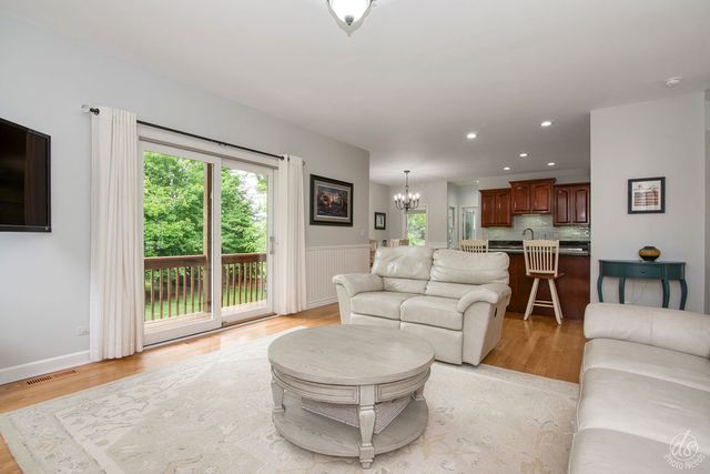 141 Mary Hamsmith Court, Sycamore, IL 60178