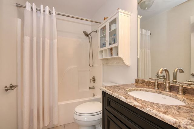 141 Mary Hamsmith Court, Sycamore, IL 60178