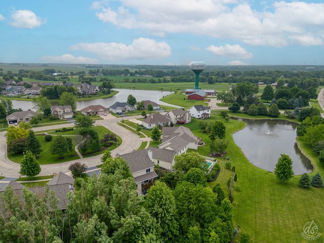 141 Mary Hamsmith Court, Sycamore, IL 60178