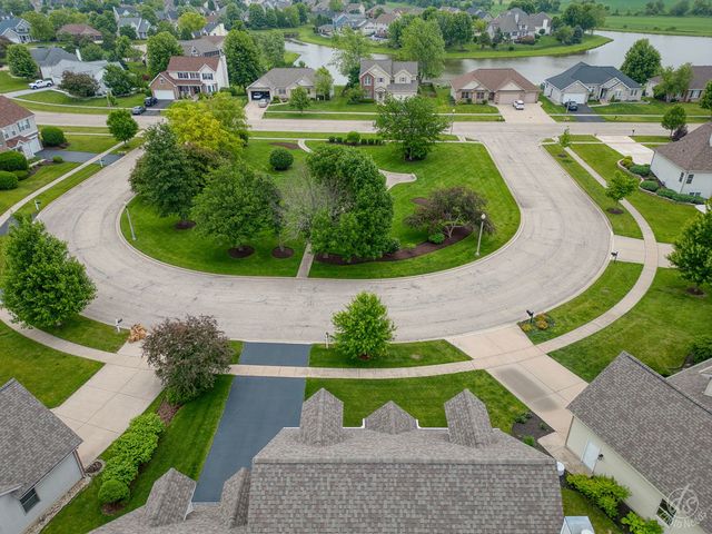 141 Mary Hamsmith Court, Sycamore, IL 60178