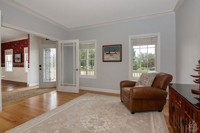 141 Mary Hamsmith Court, Sycamore, IL 60178