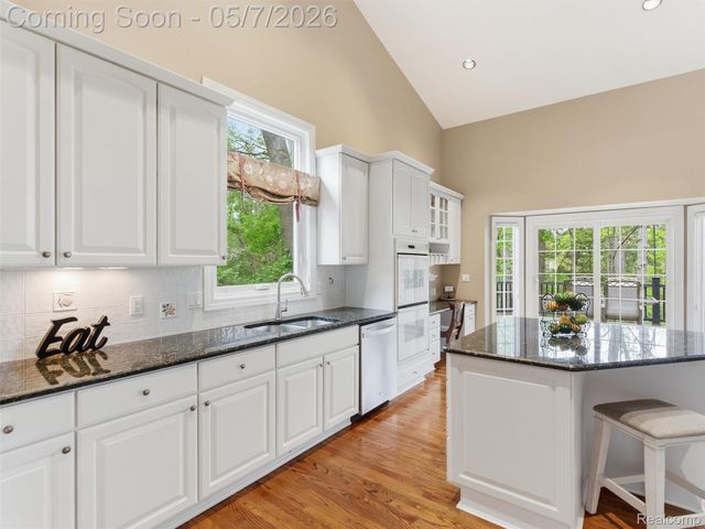 3874 Kaeleaf Road, Orion Charter Township, MI 48360