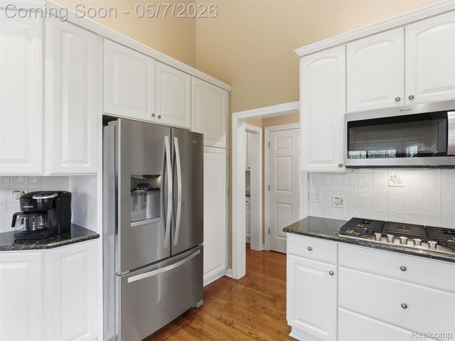 3874 Kaeleaf Road, Orion Charter Township, MI 48360