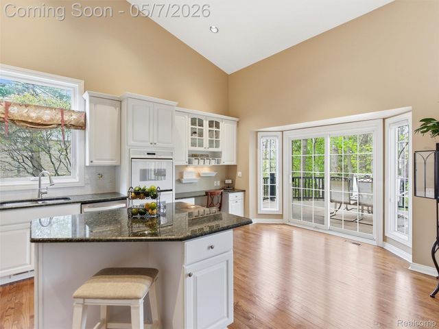 3874 Kaeleaf Road, Orion Charter Township, MI 48360