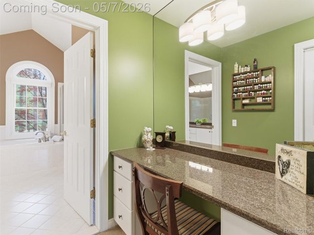 3874 Kaeleaf Road, Orion Charter Township, MI 48360