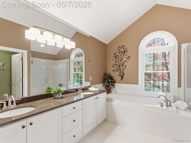 3874 Kaeleaf Road, Orion Charter Township, MI 48360
