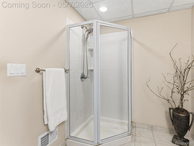 3874 Kaeleaf Road, Orion Charter Township, MI 48360