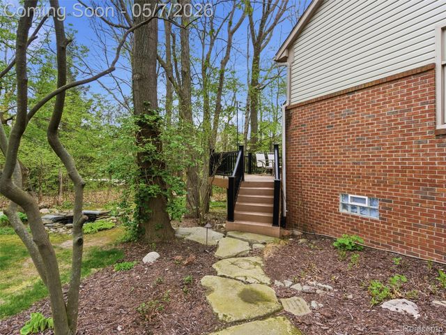 3874 Kaeleaf Road, Orion Charter Township, MI 48360