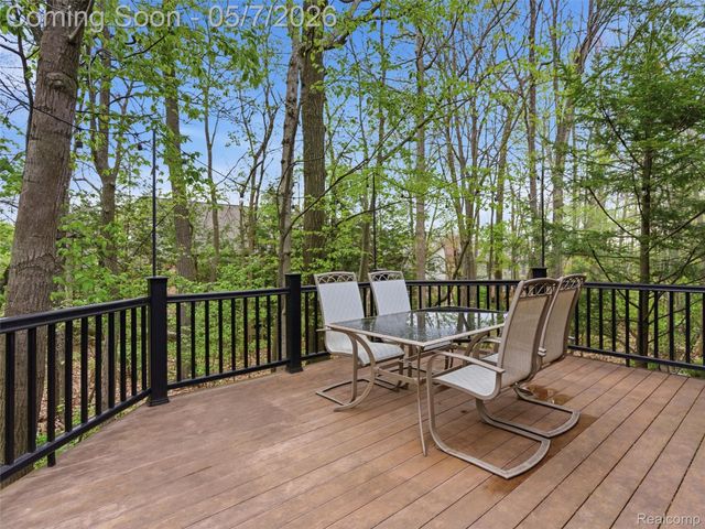 3874 Kaeleaf Road, Orion Charter Township, MI 48360