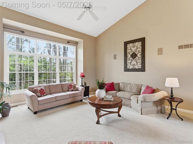 3874 Kaeleaf Road, Orion Charter Township, MI 48360