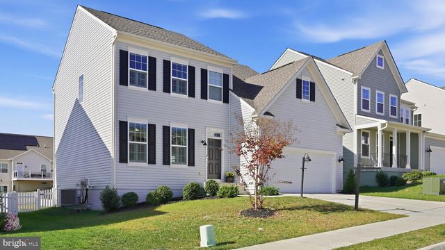 2124 BERWICK DR, Jeffersonton, VA 22724