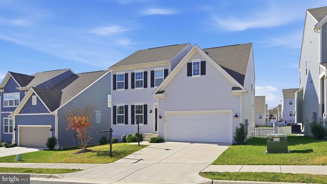 2124 BERWICK DR, Jeffersonton, VA 22724