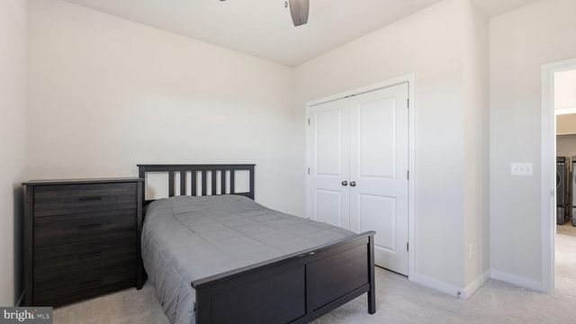 2124 BERWICK DR, Jeffersonton, VA 22724