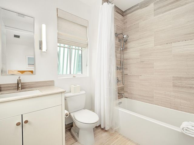 70 Governors Court C302, Alys Beach, FL 32461