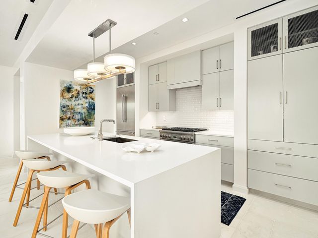 70 Governors Court C302, Alys Beach, FL 32461