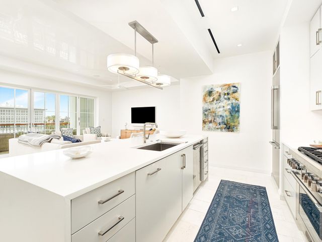 70 Governors Court C302, Alys Beach, FL 32461