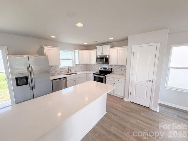 8222 Gabon Court, Charlotte, NC 28215