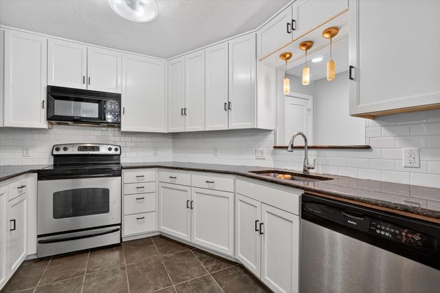 2613 Mccart Avenue 2613, Fort Worth, TX 76110