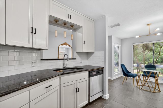 2613 Mccart Avenue 2613, Fort Worth, TX 76110