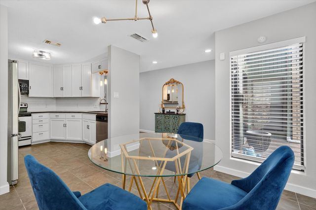 2613 Mccart Avenue 2613, Fort Worth, TX 76110