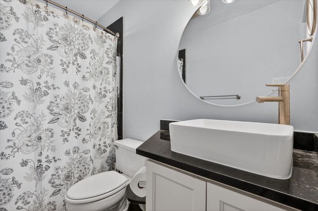 2613 Mccart Avenue 2613, Fort Worth, TX 76110