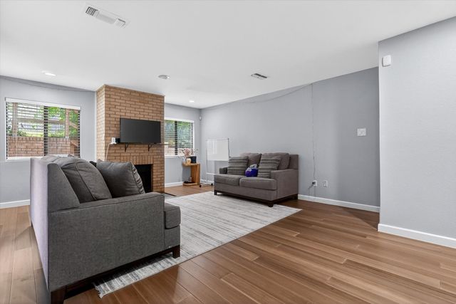 2613 Mccart Avenue 2613, Fort Worth, TX 76110