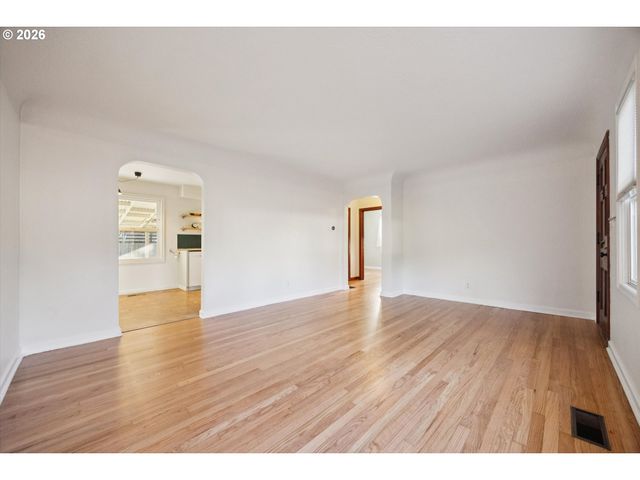 4230 Ne 54th Ave, Portland, OR 97218