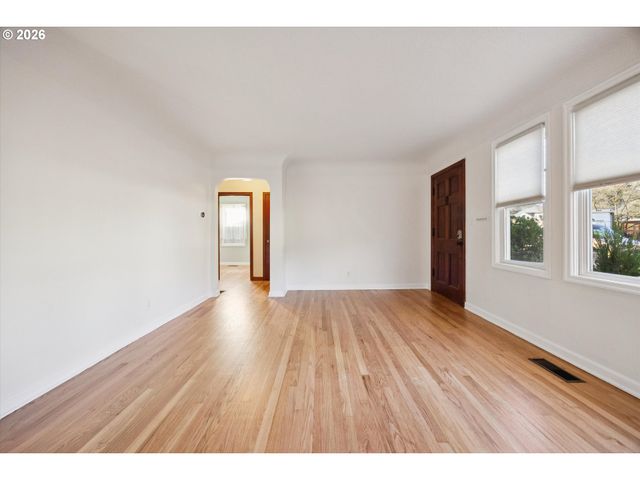 4230 Ne 54th Ave, Portland, OR 97218