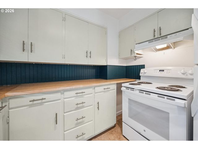 4230 Ne 54th Ave, Portland, OR 97218