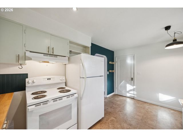 4230 Ne 54th Ave, Portland, OR 97218