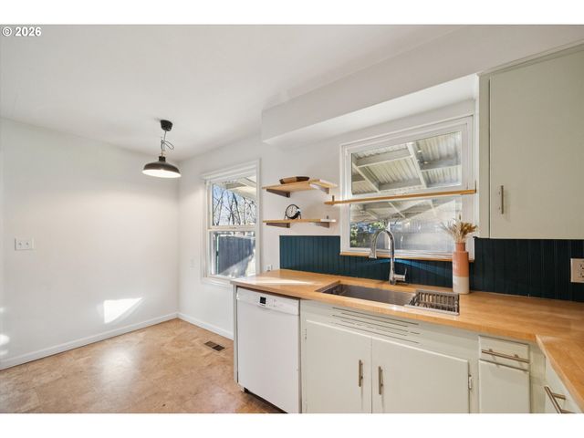 4230 Ne 54th Ave, Portland, OR 97218