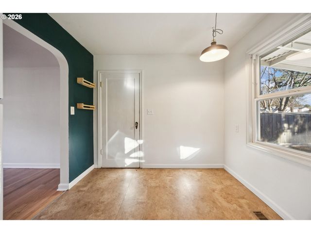 4230 Ne 54th Ave, Portland, OR 97218