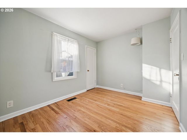 4230 Ne 54th Ave, Portland, OR 97218