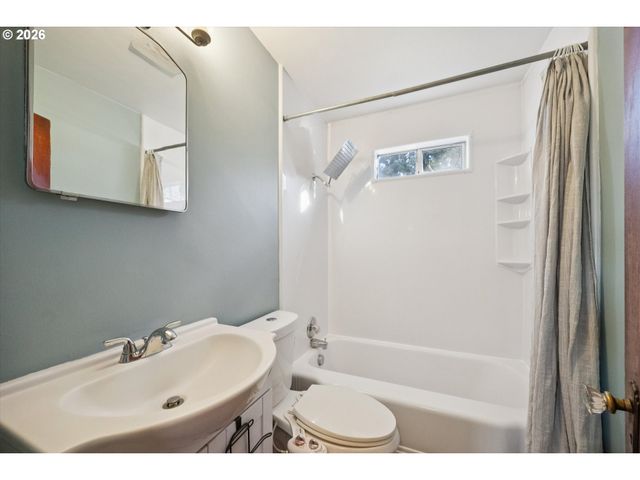 4230 Ne 54th Ave, Portland, OR 97218