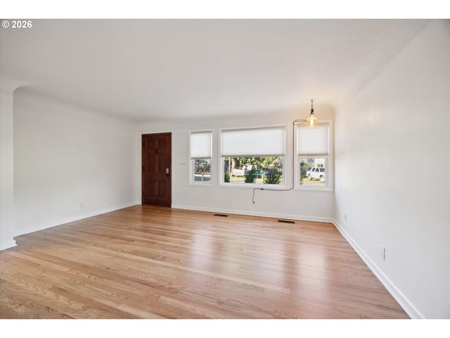 4230 Ne 54th Ave, Portland, OR 97218