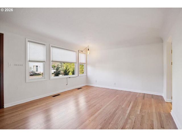 4230 Ne 54th Ave, Portland, OR 97218