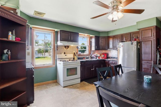 17855 BARRENS RD N, Stewartstown, PA 17363