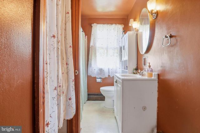 17855 BARRENS RD N, Stewartstown, PA 17363