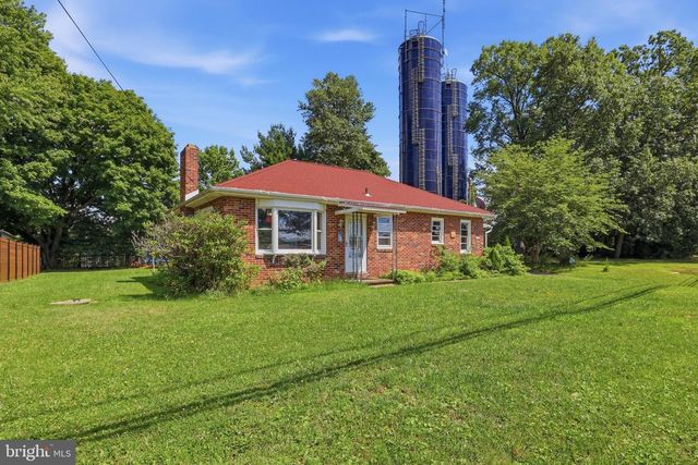 17855 BARRENS RD N, Stewartstown, PA 17363