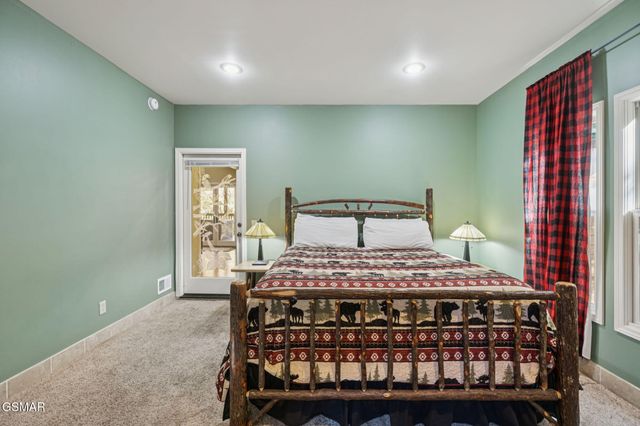 3715 Cinnamon Way, Sevierville, TN 37862