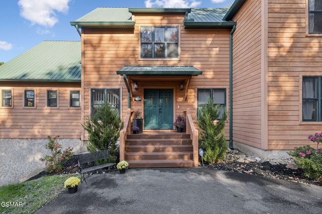 3715 Cinnamon Way, Sevierville, TN 37862