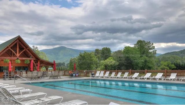 3715 Cinnamon Way, Sevierville, TN 37862