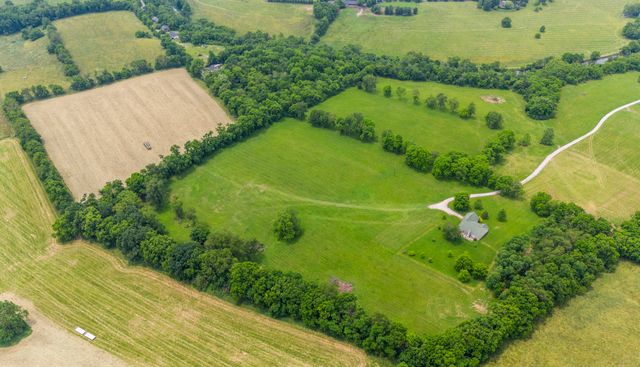 2639 Weisenberger Mill Road, Midway, KY 40347