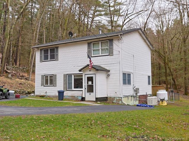 68 Kennel Road, Cuddebackville, NY 12729