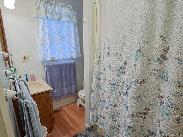 68 Kennel Road, Cuddebackville, NY 12729