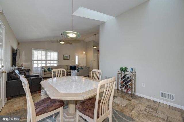 48 LONGHURST RD, Marlton, NJ 08053